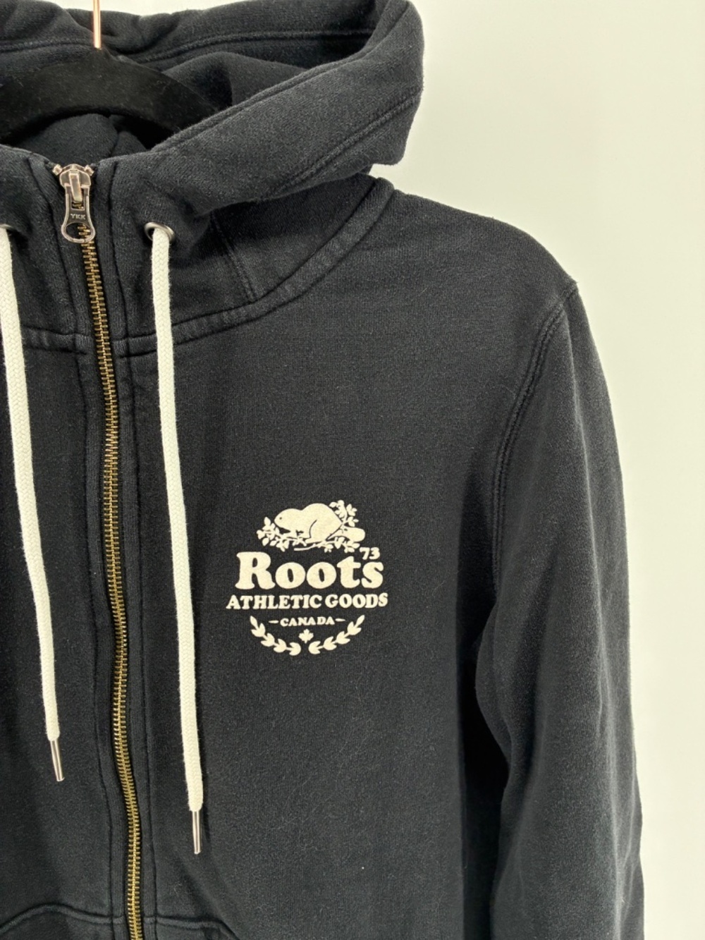 Roots Black Athletic Loungewear Hoodie Cottagecore - Picture 2 of 9